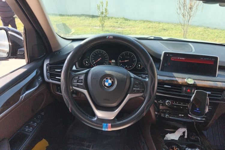 Used BMW X5 2018 xDrive28i Steering Wheel