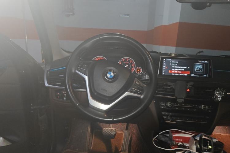 Used BMW X5 2018 xDrive28i Steering Wheel