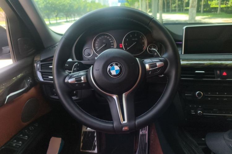 Used BMW X5  Steering Wheel