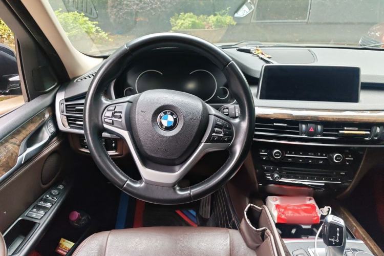 Used BMW X5 2018 xDrive28i Steering Wheel