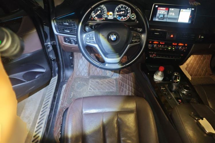 Used BMW X5 2018 xDrive28i Steering Wheel