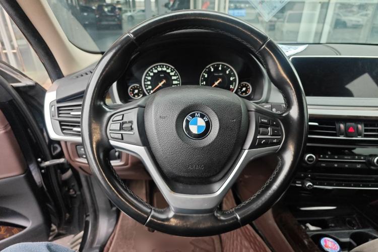 Used BMW X5 2018 xDrive28i Steering Wheel