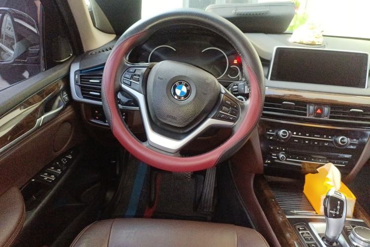 Used BMW X5 2018 xDrive35i Elegant Edition Steering Wheel