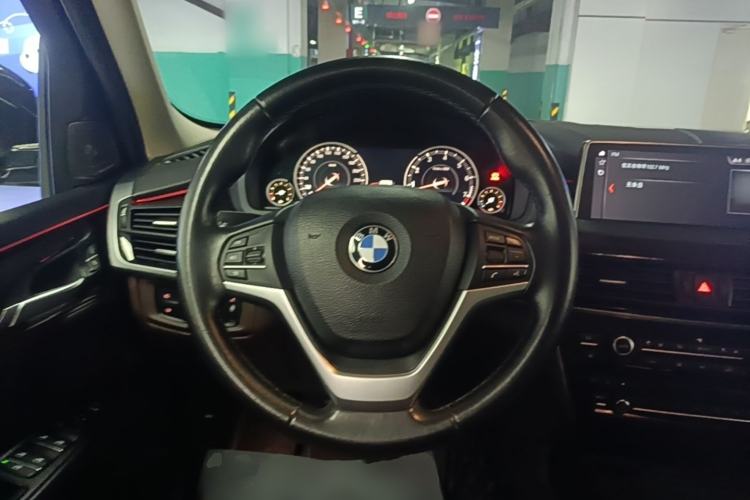 Used BMW X5 2018 xDrive35i Elegant Edition Steering Wheel