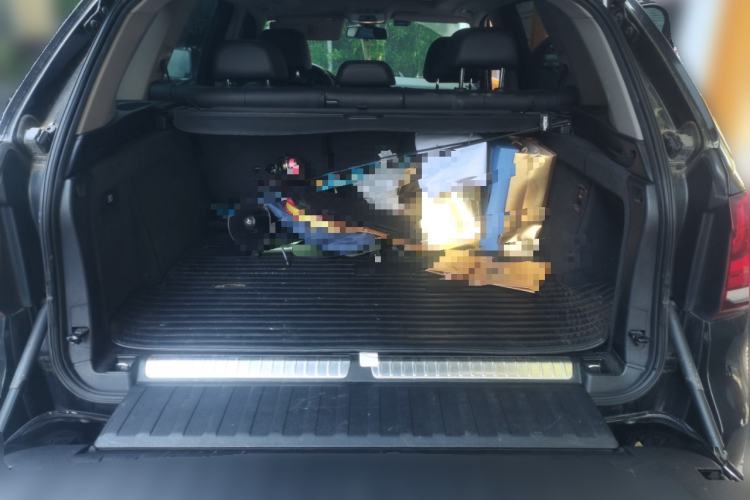 Used BMW X5 2018 xDrive28i Trunk