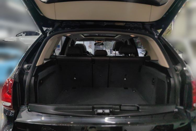 Used BMW X5 2018 xDrive35i Elegant Edition Trunk