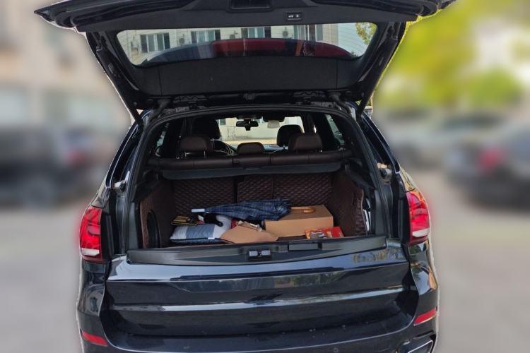 Used BMW X5 2018 xDrive35i M Sport Luxury Edition Trunk