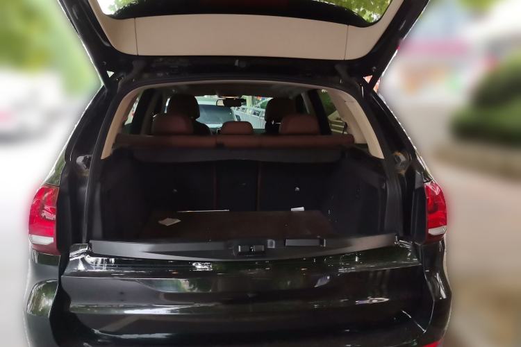 Used BMW X5  Trunk