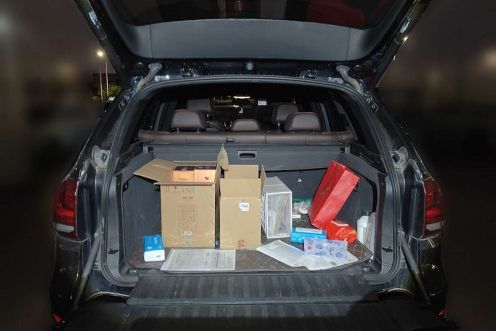 Used BMW X5 2018 xDrive35i M Sport Edition Trunk