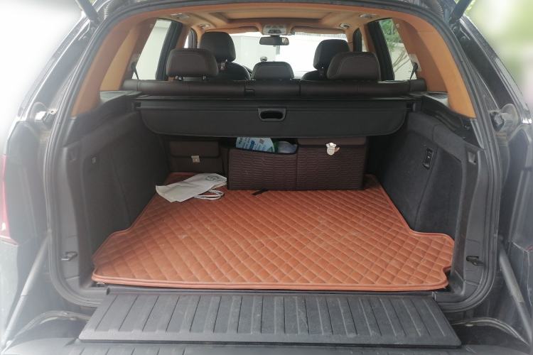 Used BMW X5 2018 xDrive28i Trunk