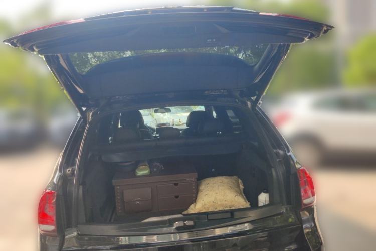 Used BMW X5  Trunk