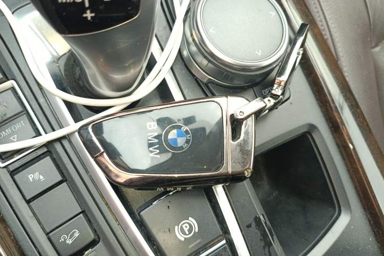 Used BMW X5 2018 xDrive28i Vehicle Key