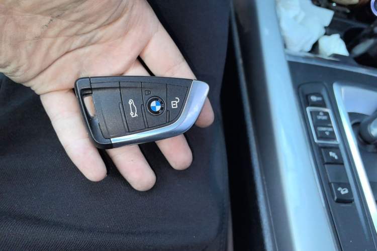 Used BMW X5 2018 xDrive35i Elegant Edition Vehicle Key