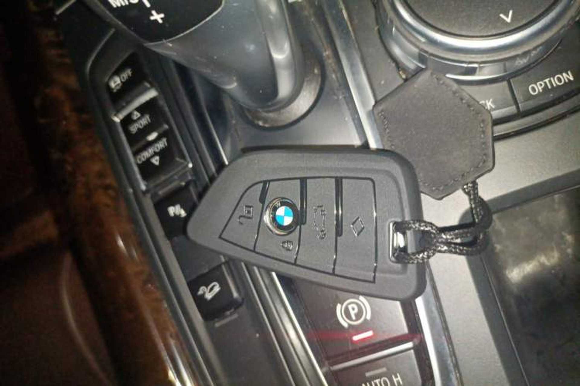 Used BMW X5 2018 xDrive35i Elegant Edition Vehicle Key