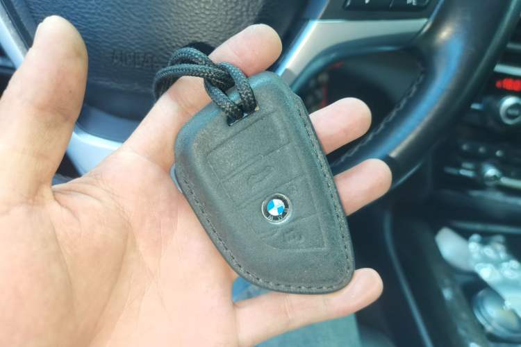 Used BMW X5 2018 xDrive28i Vehicle Key