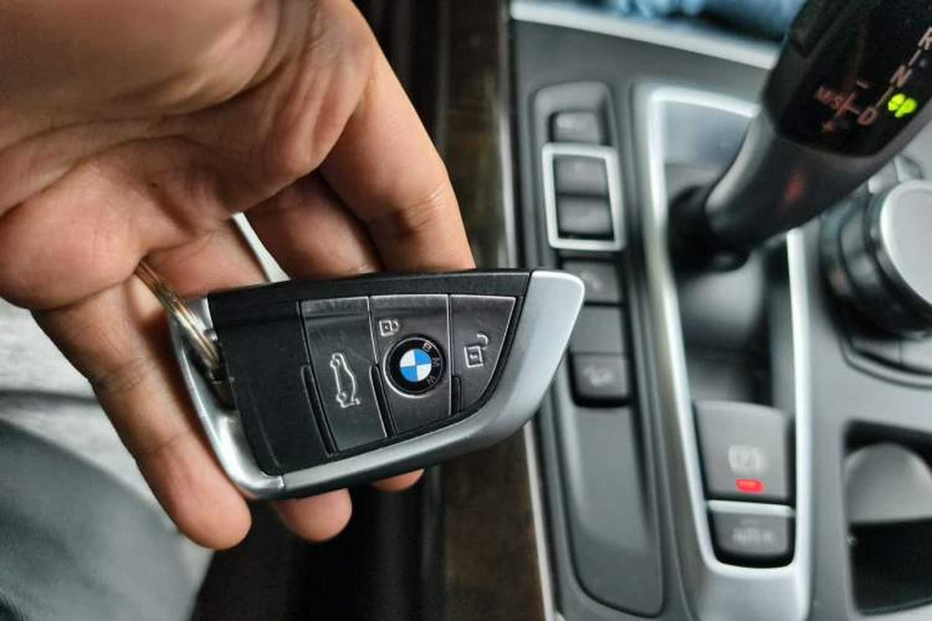 Used BMW X5 2018 xDrive28i Vehicle Key