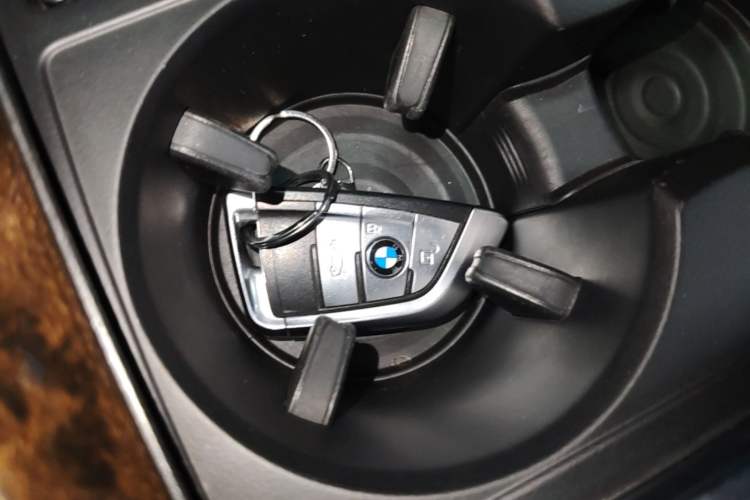 Used BMW X5 2018 xDrive35i Elegant Edition Vehicle Key