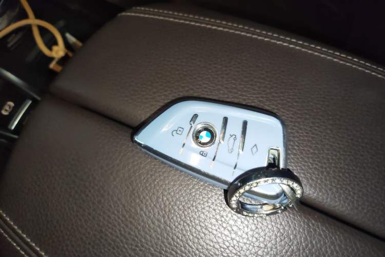 Used BMW X5 2018 xDrive28i Vehicle Key