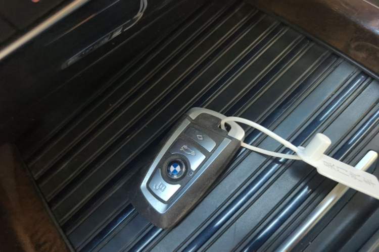 Used BMW X5 2018 xDrive35i Elegant Edition Vehicle Key