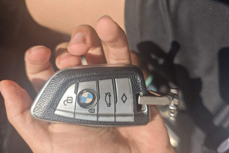 Used BMW X5 2018 xDrive28i Vehicle Key