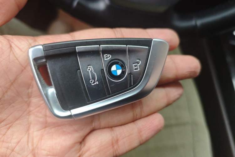 Used BMW X5 2018 xDrive35i Elegant Edition Vehicle Key