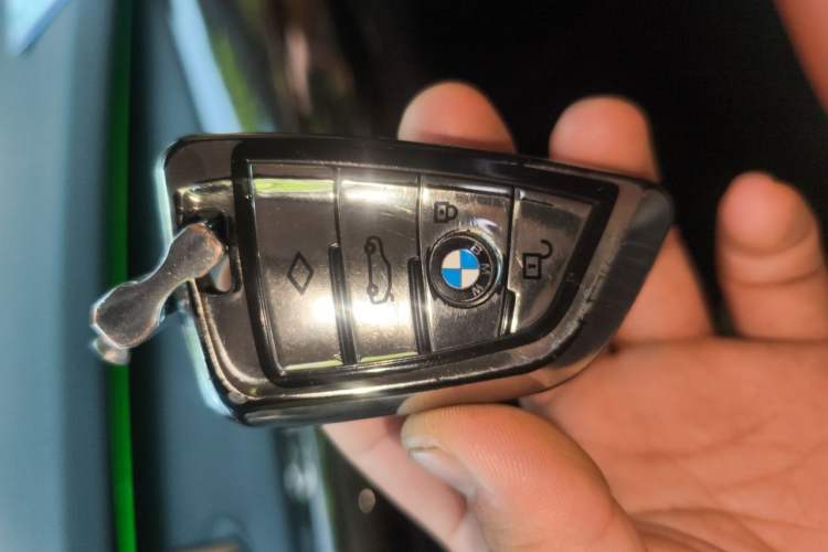 Used BMW X5  Vehicle Key
