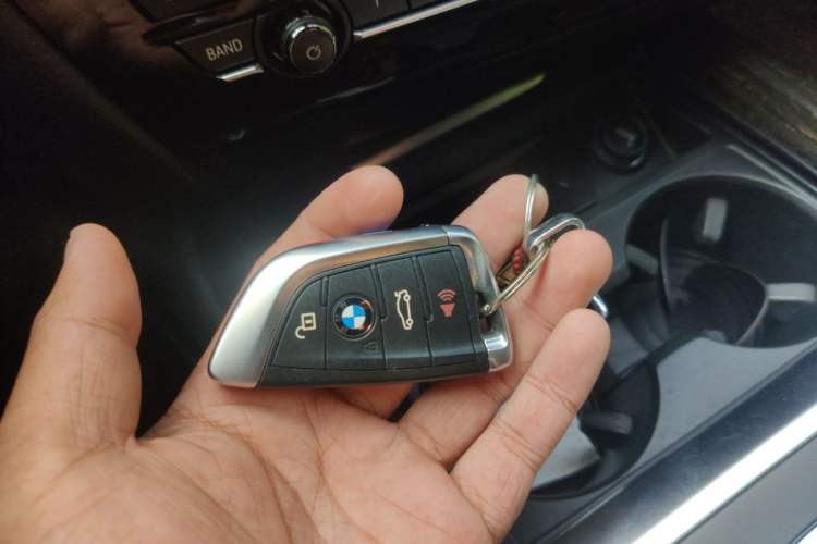 Used BMW X5  Vehicle Key
