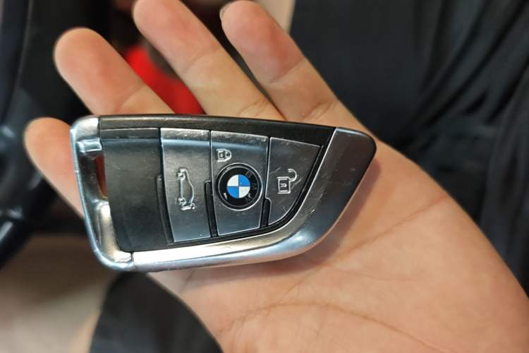 Used BMW X5 2018 xDrive28i Vehicle Key