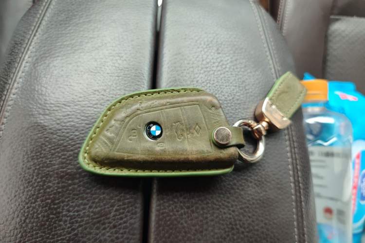 Used BMW X5 2018 xDrive28i Vehicle Key