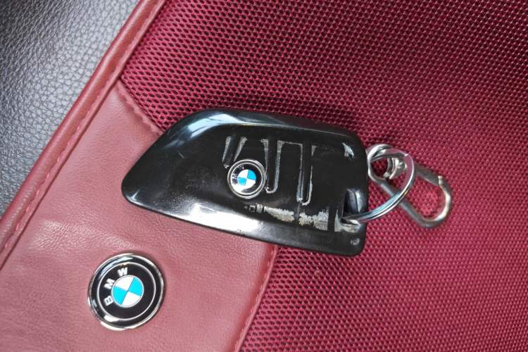 Used BMW X5 2018 xDrive28i Vehicle Key