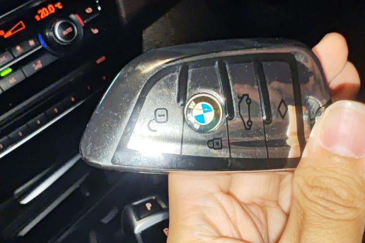 Used BMW X5 2018 xDrive28i Vehicle Key