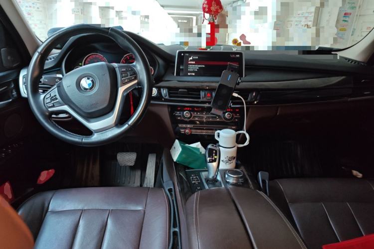 Used BMW X5 2018 xDrive28i Center Console