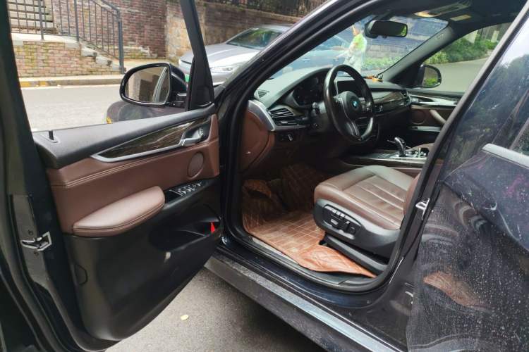 Used BMW X5 2018 xDrive35i M Sport Luxury Edition Driver Seat