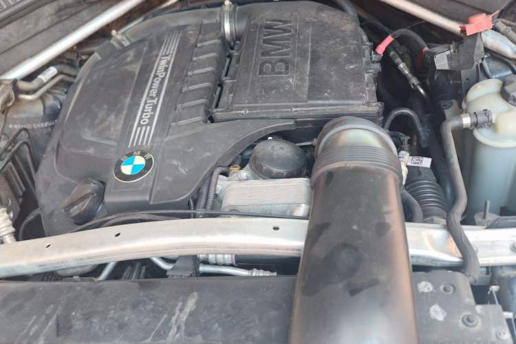 Used BMW X5 2018 xDrive35i Elegant Edition Engine Bay