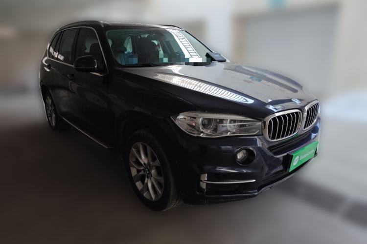 Used BMW X5 2018 xDrive28i Front Right 45 Deg