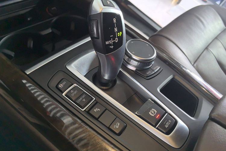 Used BMW X5 2018 xDrive28i Gear Lever