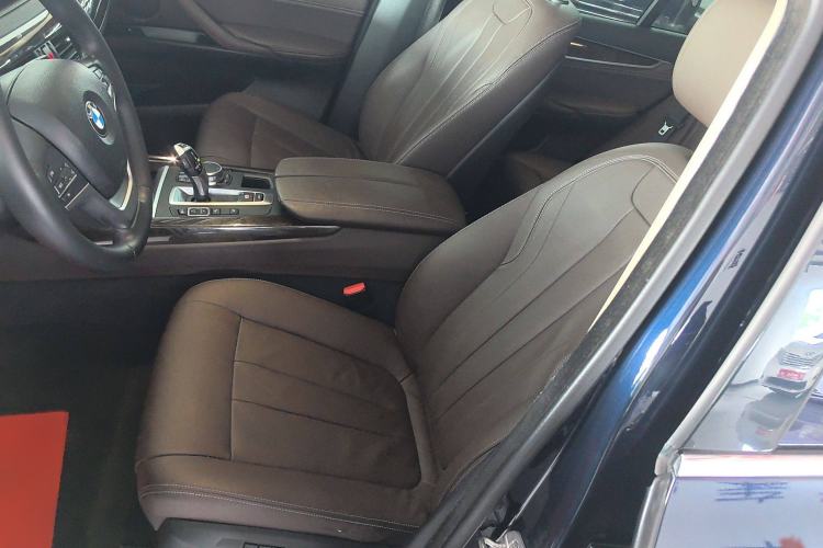 Used BMW X5 2018 xDrive28i Left Front Seat