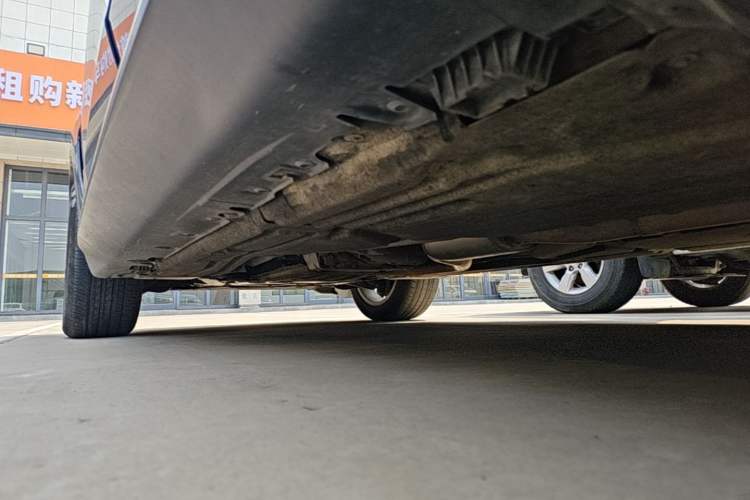 Used BMW X5 2018 xDrive28i Left Side Sill