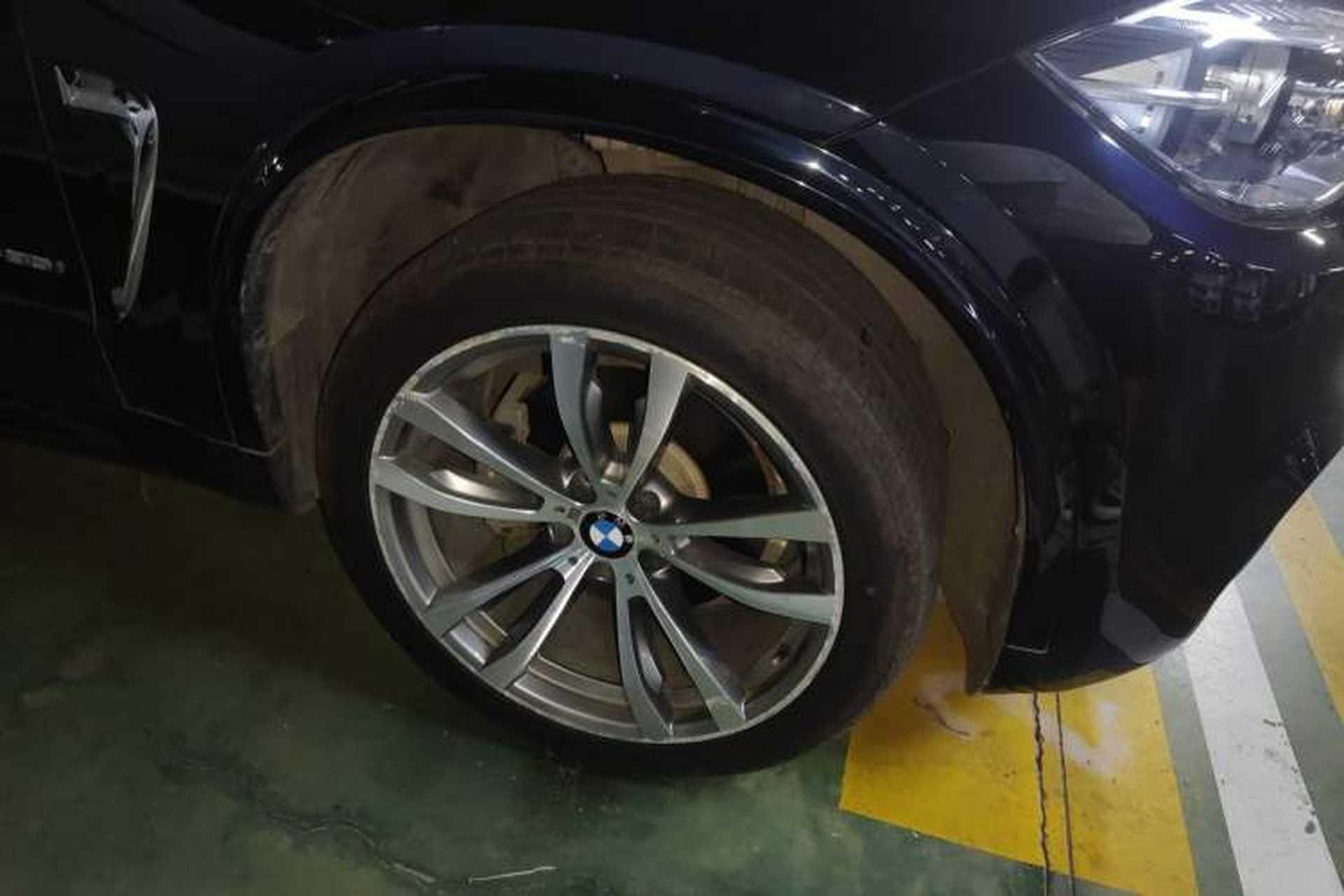 Used BMW X5 2018 xDrive35i M Sport Edition Right Front Wheel Hub