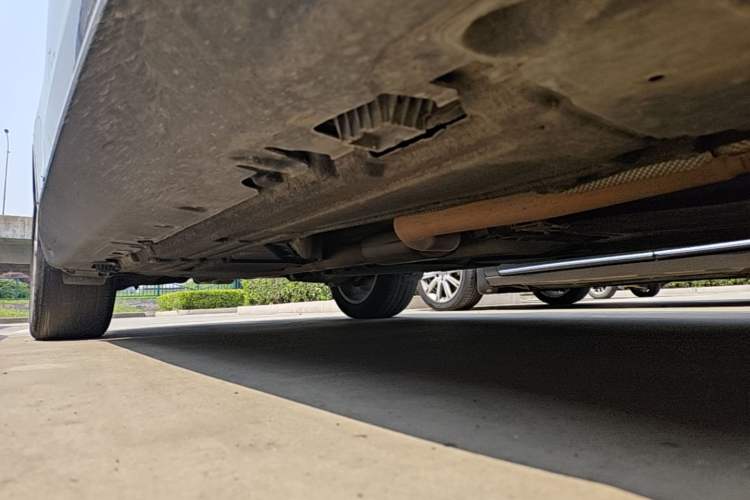 Used BMW X5 2018 xDrive28i Right Side Sill