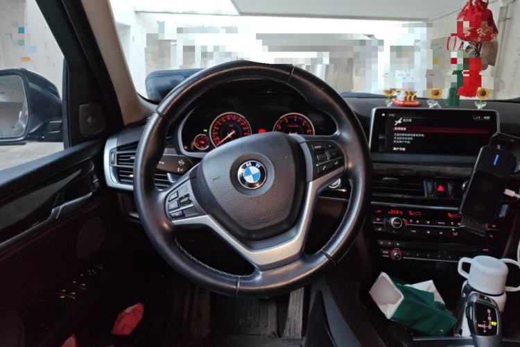 Used BMW X5 2018 xDrive28i Steering Wheel