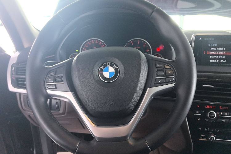 Used BMW X5 2018 xDrive28i Steering Wheel
