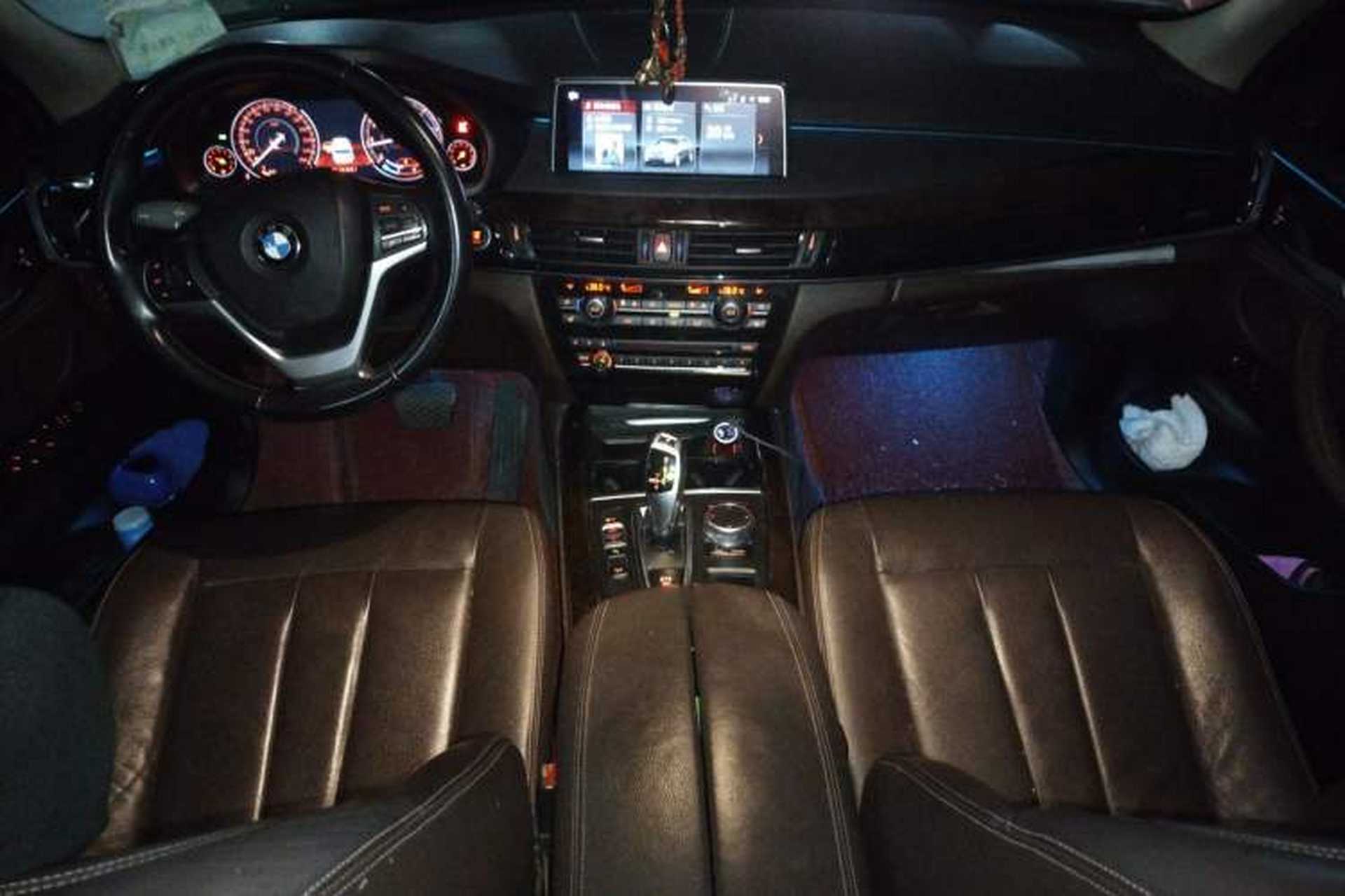 Used BMW X5 2018 xDrive28i Audio And AC Panel