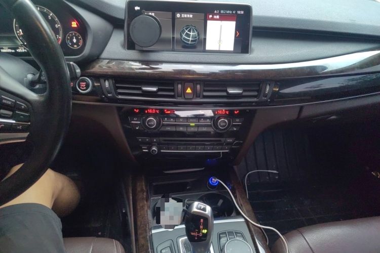 Used BMW X5 2018 xDrive28i Audio And AC Panel
