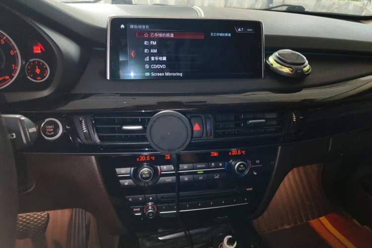 Used BMW X5 2018 xDrive28i Audio And AC Panel