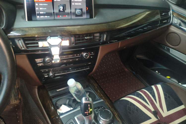 Used BMW X5 2018 xDrive28i Audio And AC Panel