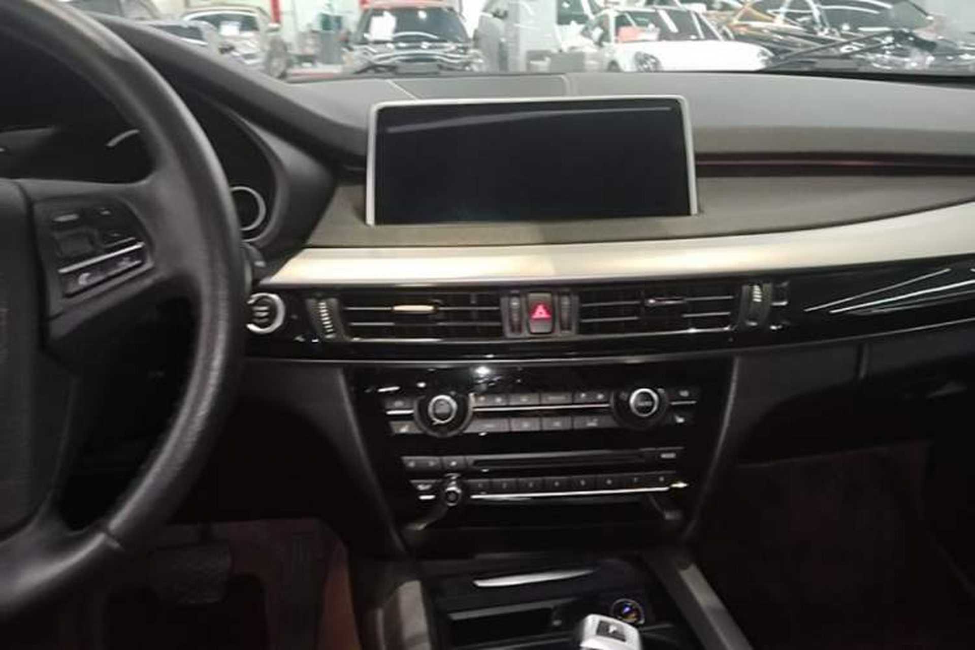 Used BMW X5 2018 xDrive35i Standard Large Screen 18-inch Wheels Middle East Version Audio And AC Panel