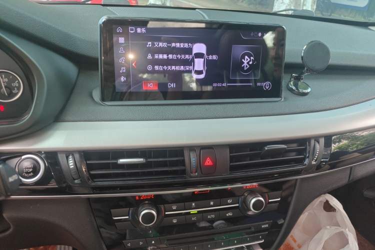 Used BMW X5  Audio And AC Panel