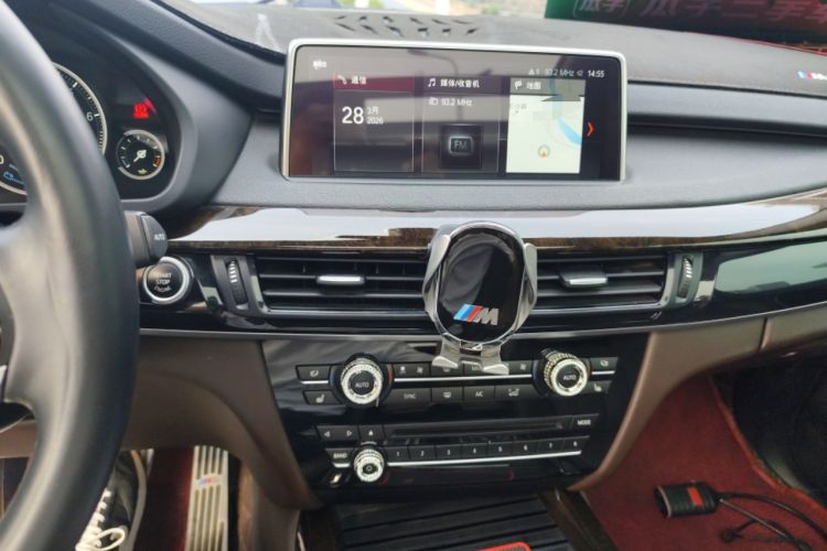 Used BMW X5 2018 xDrive28i Audio And AC Panel
