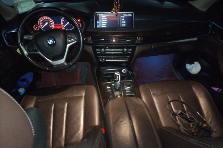 Used BMW X5 2018 xDrive28i Center Console